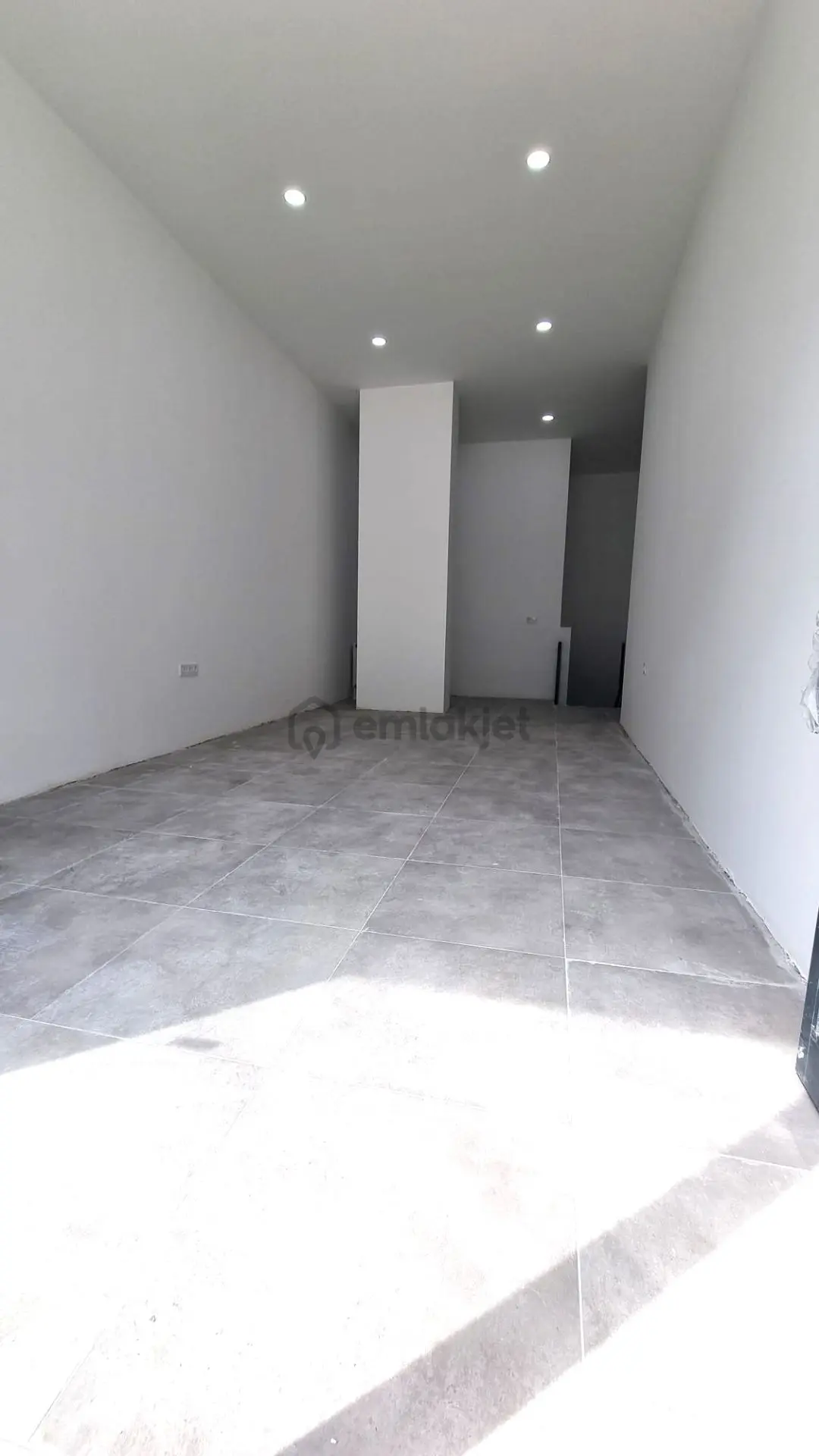 Caddebostan İskele Sk Üzeri Migros Tarafı 40 M2 Ön Kullanımlı - 13