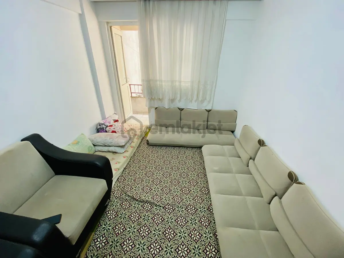 Vitrinden Üçgenparkta Arakat 2+1 Fırsat Daire - 8