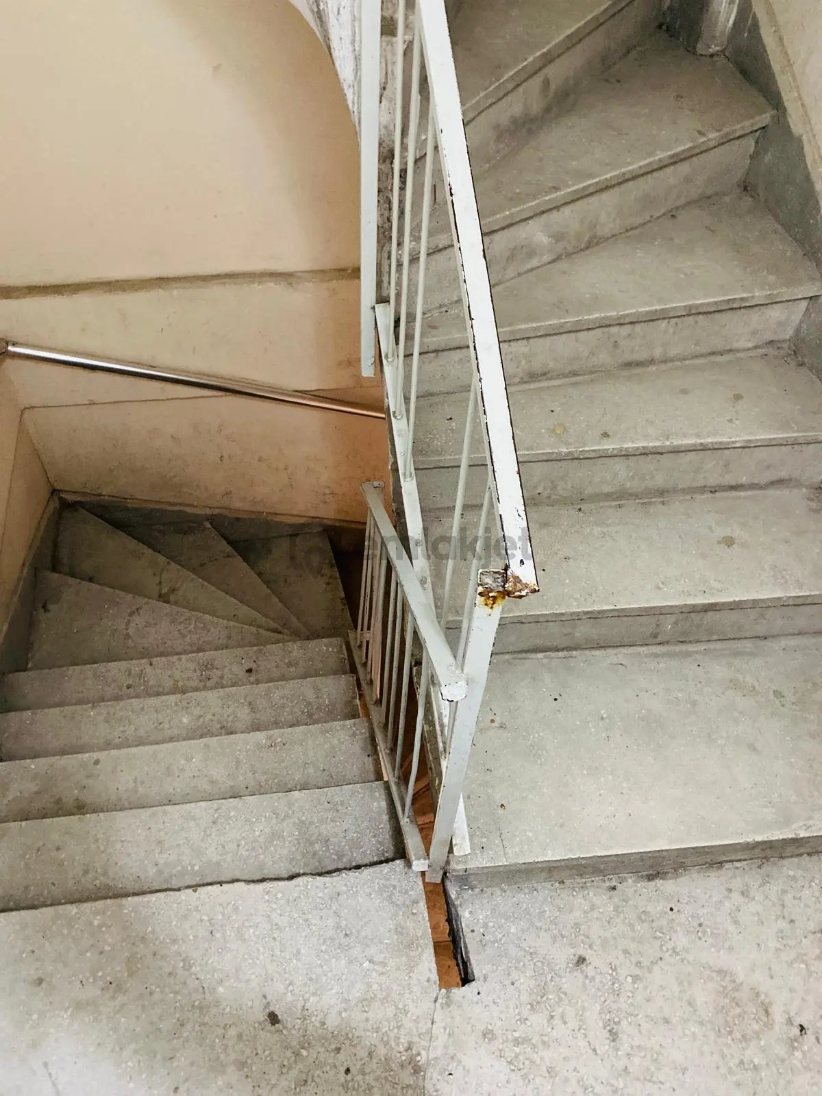 Vitrinden Üçgenparkta Arakat 2+1 Fırsat Daire - 27