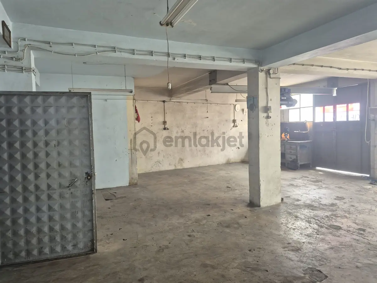 Molla Teamden Gümüş Han'da 100 M2 Kiralık Atölye - 8