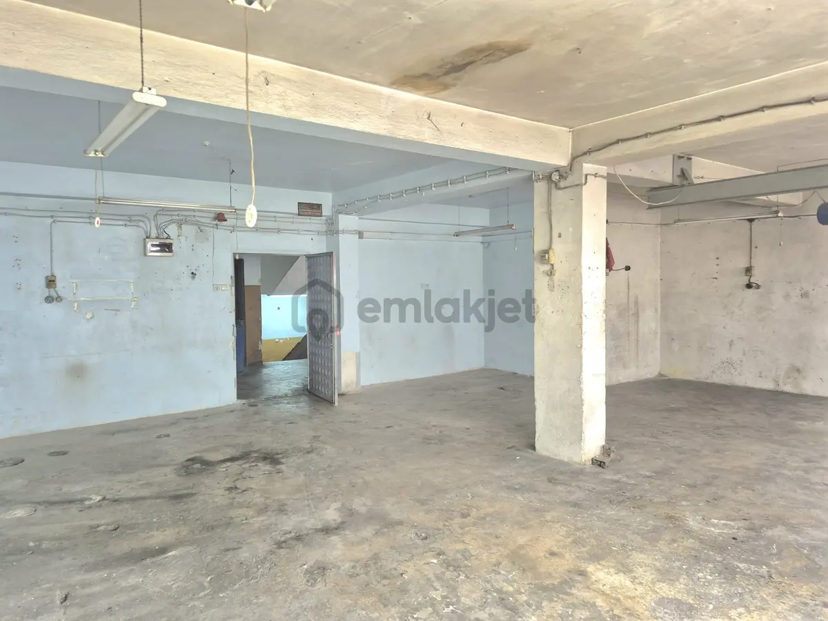 Molla Teamden Gümüş Han'da 100 M2 Kiralık Atölye - 7