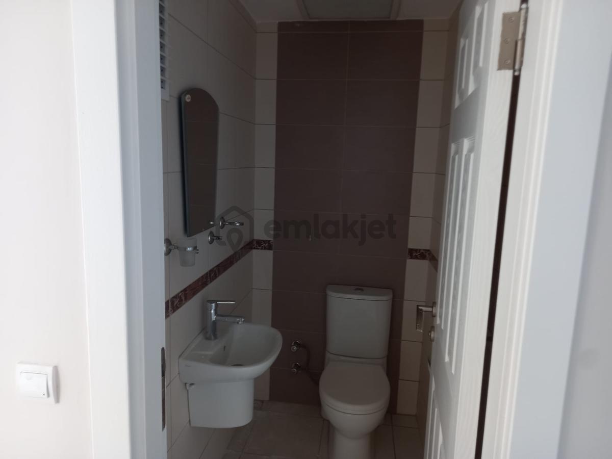 Bahçeşehir Armina Da Tadilatlı Satılık 3+1 Daire - 14