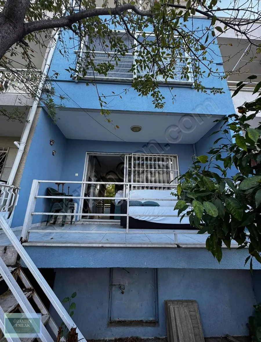 Denize 250mt Liman Bölgesi Tripleks Villa