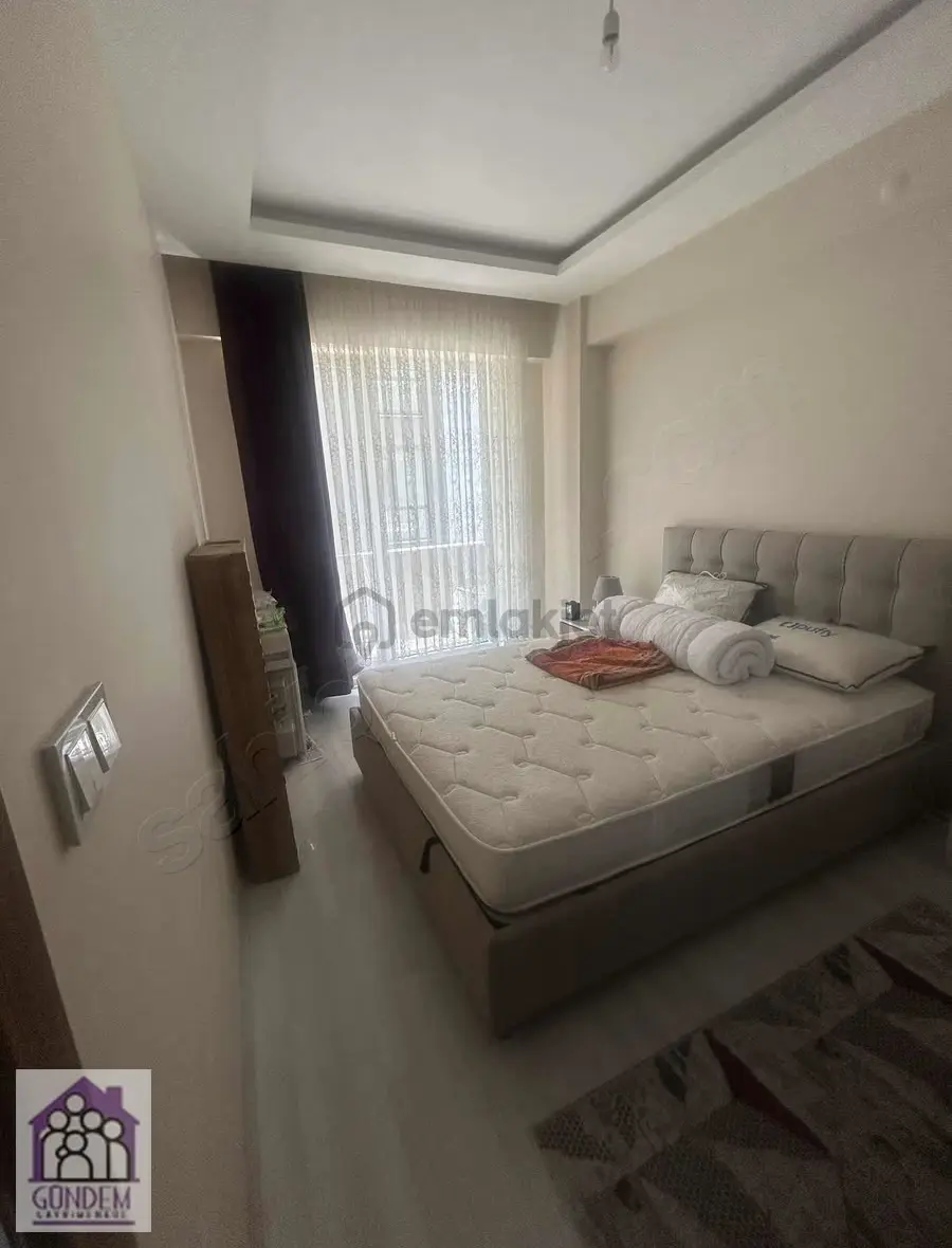 Site İçerisinde Full Eşyalı Arakat Daire