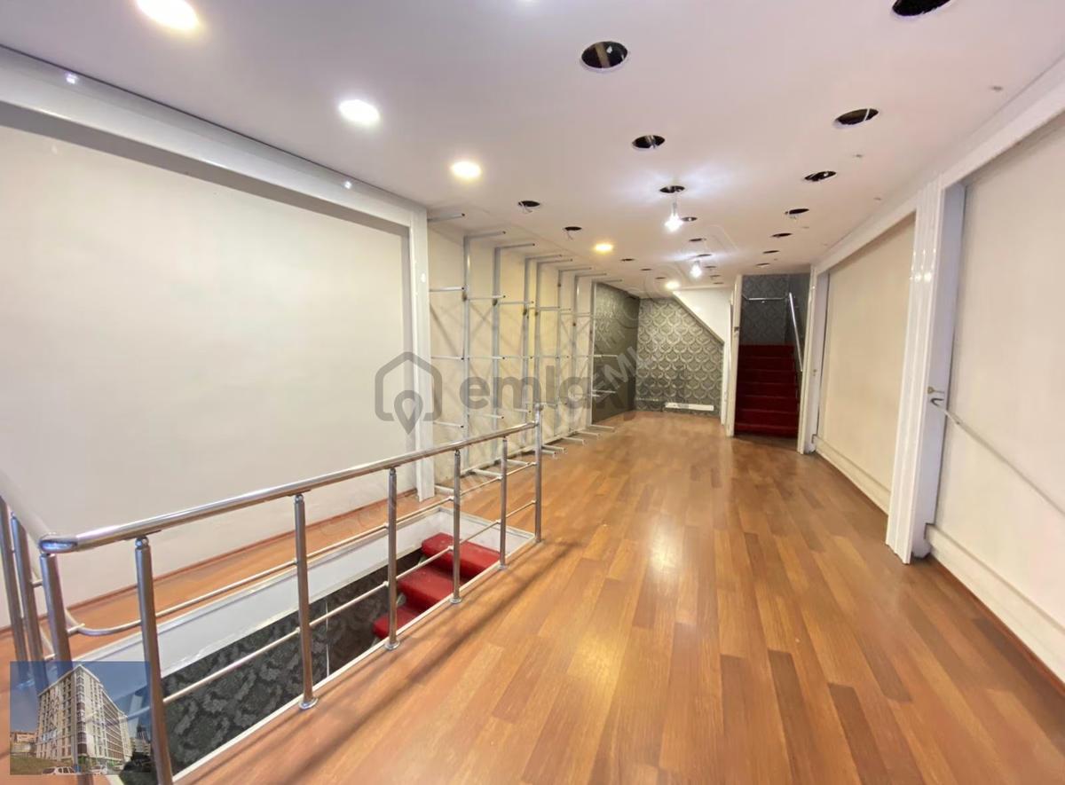 Mercan Mah.sultanhamam Fincancılar Cd.devren Kupon Mağaza 125m2. - 31