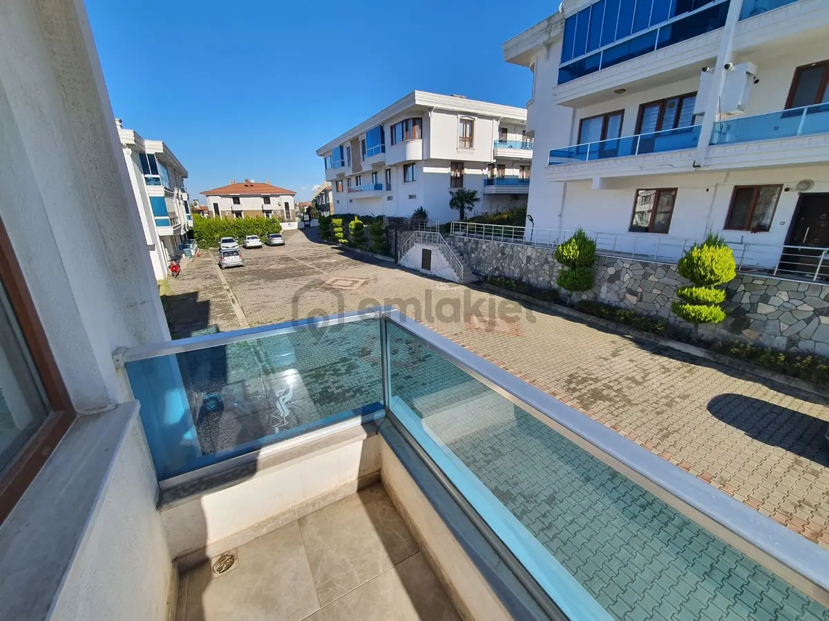 Şehir Hastanesine Yakın Site İçinde Geniş Daire - 8