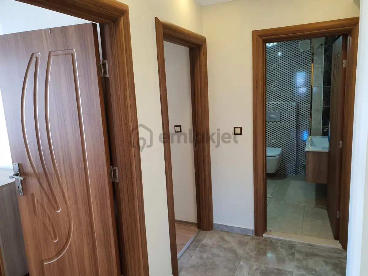 Şehir Hastanesine Yakın Site İçinde Geniş Daire - 23