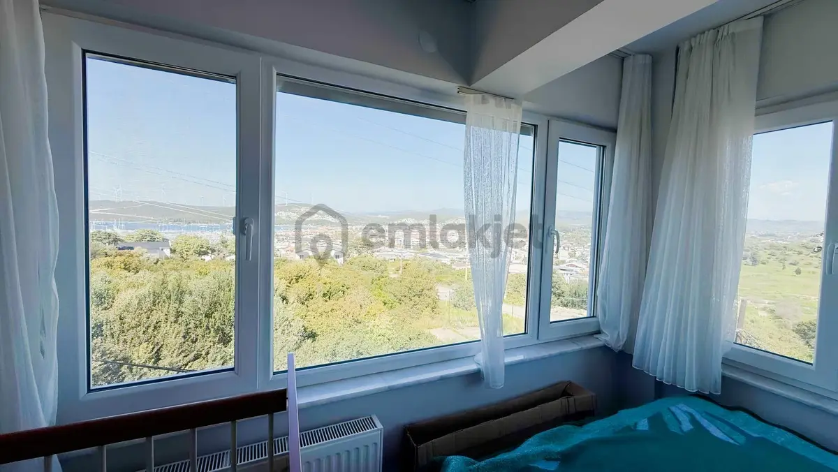 Sığacıkta Deniz Manzaralı Tripleks Bahçeli Villa - 23