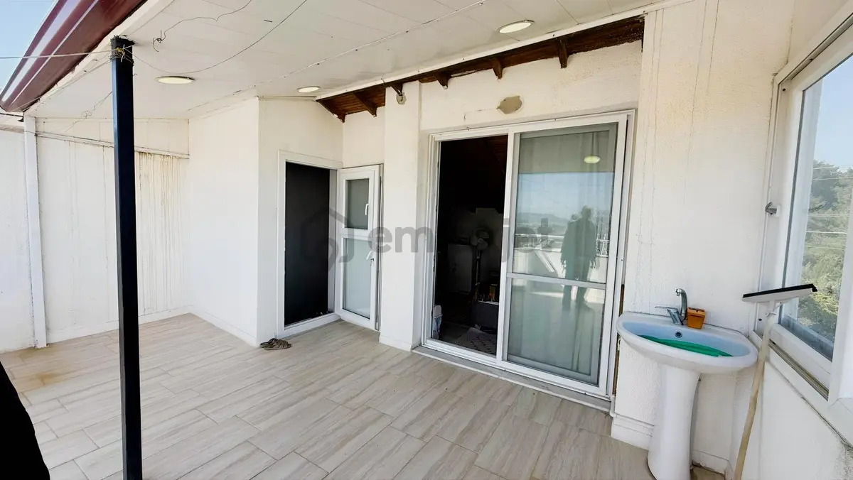 Sığacıkta Deniz Manzaralı Tripleks Bahçeli Villa - 15