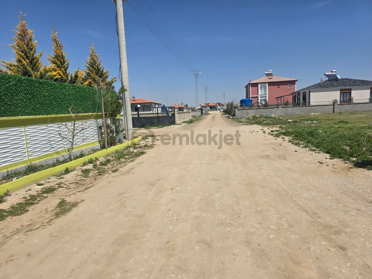 Niğde Bor Kemerhisar/çayır Da Satılık Villa Arsası - 5