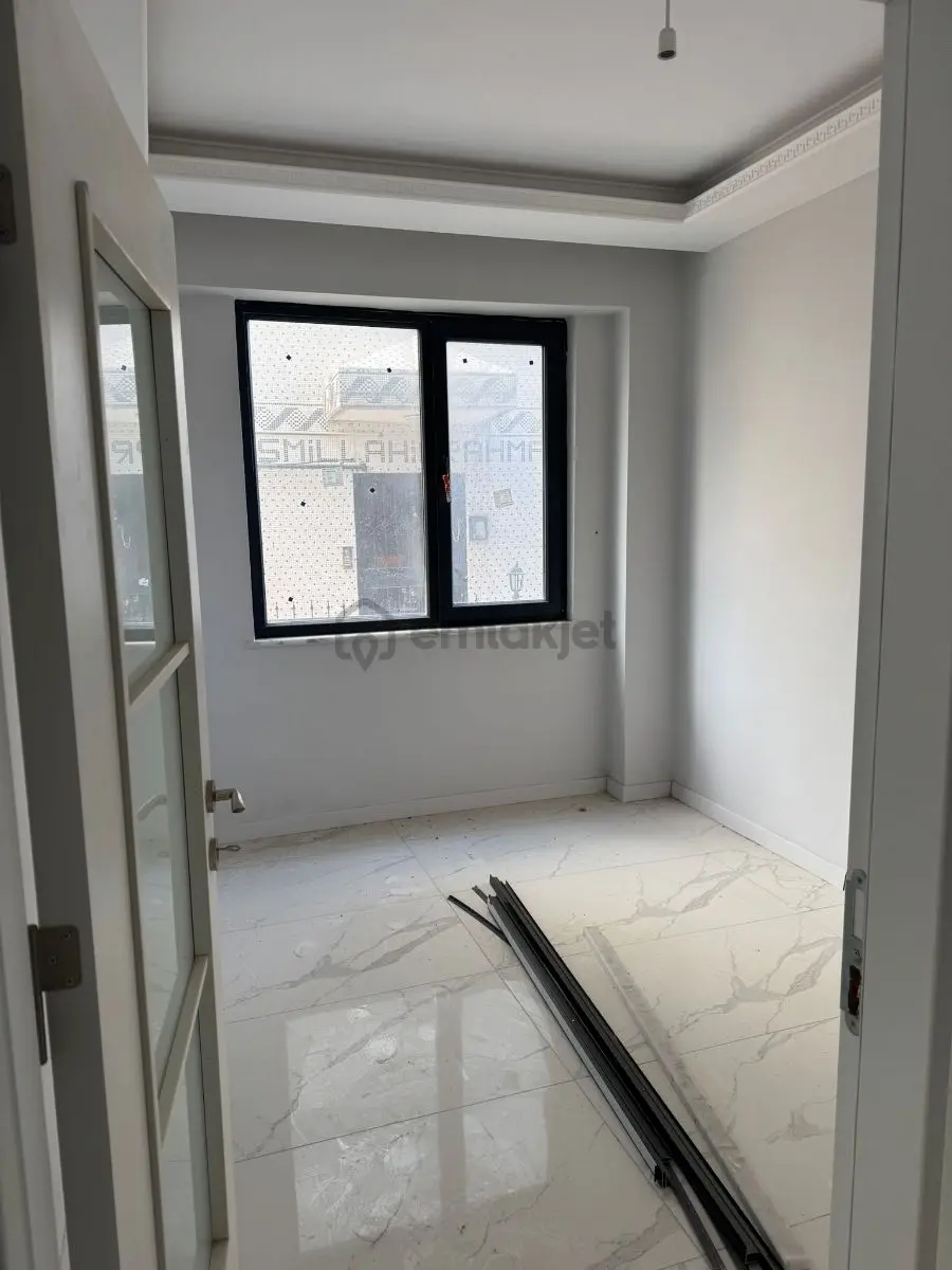 Çınarcık'da Fırsat Ters Dubleks Daire - 9