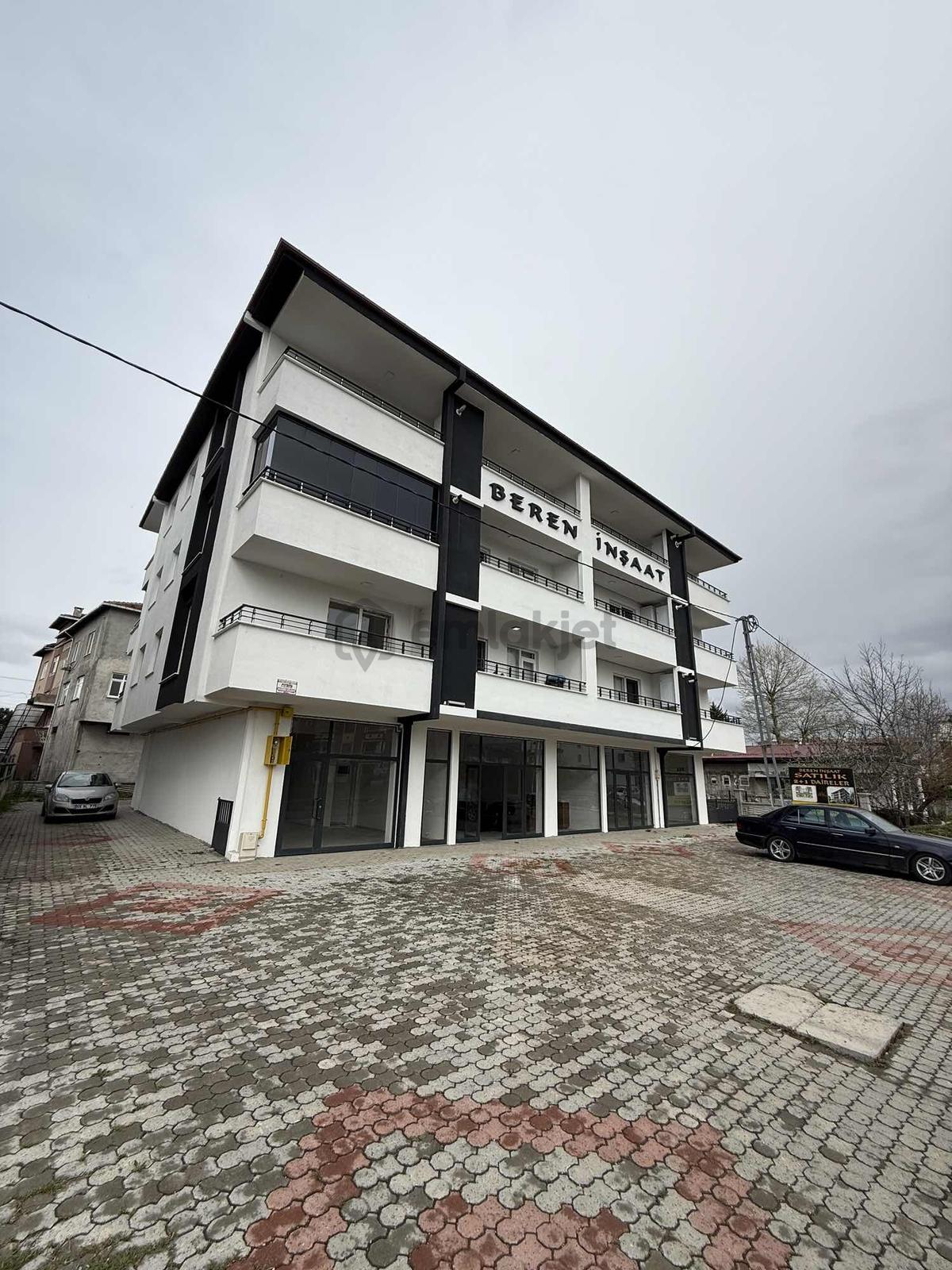Sungurluda Satılık İş Yeri Yola Cepheli