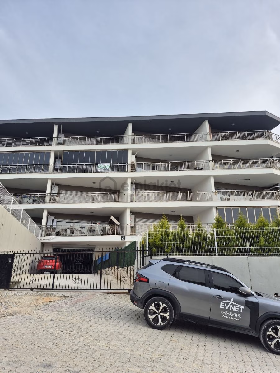 Elit Sıte İçerisinde 3+1 165 M2 Deniz Manzaralı Satlık Daire - 2