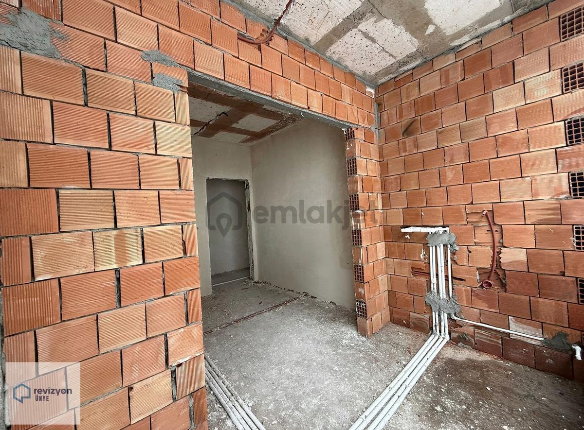 Revizyon'dan Sıfır 2+1 Uygun Fiyatlı Daire**** - 2