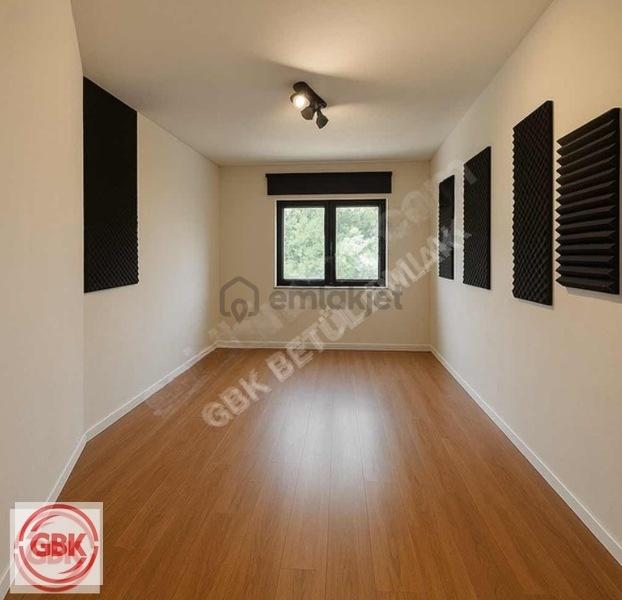 Kızılay Bayındır Sokakta Geniş, Temiz, Hazır Ofis! - 15