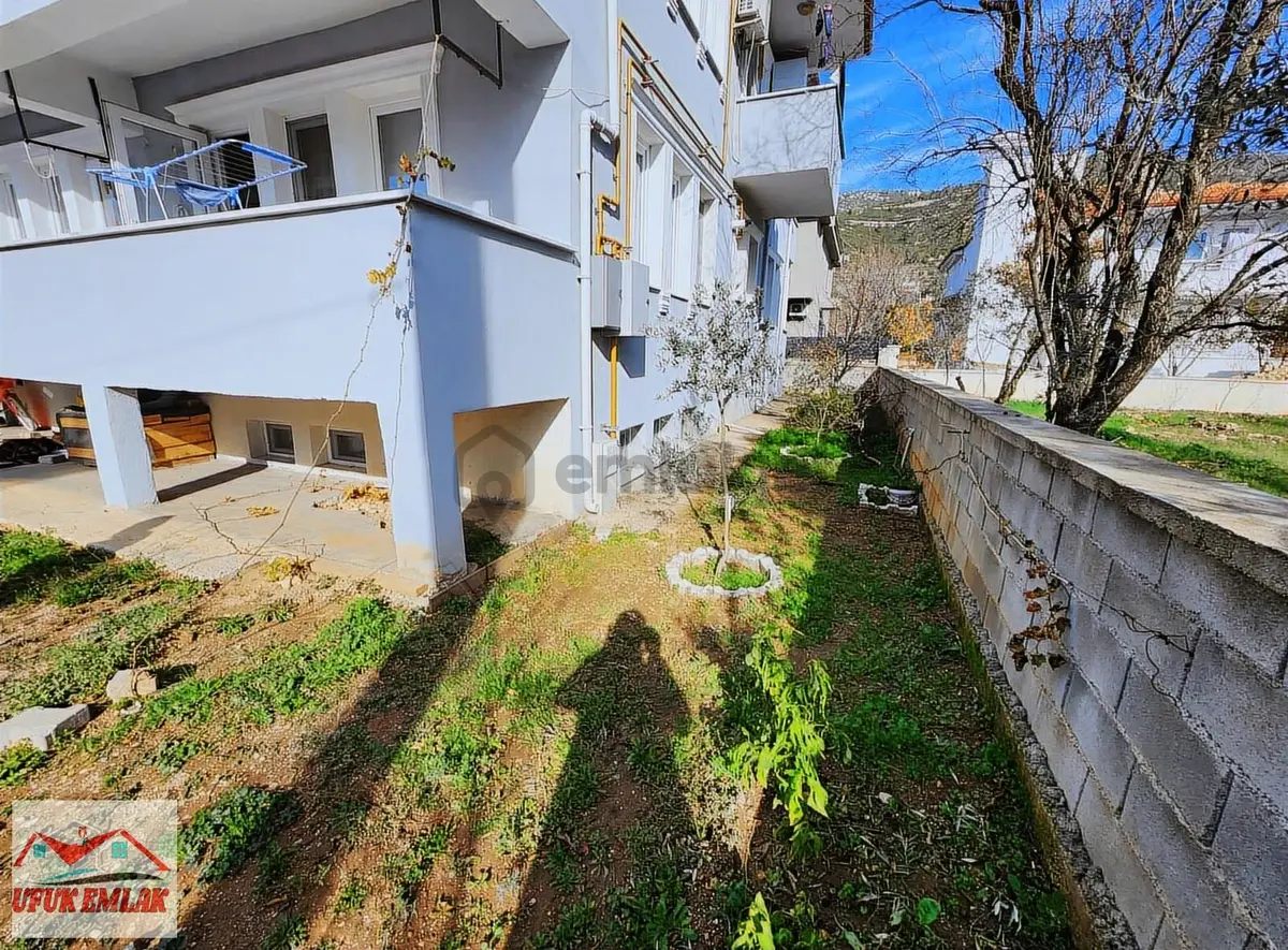 Düğerek'te Bahçeli, Ferah Kiralık Daire 3+1 - 15