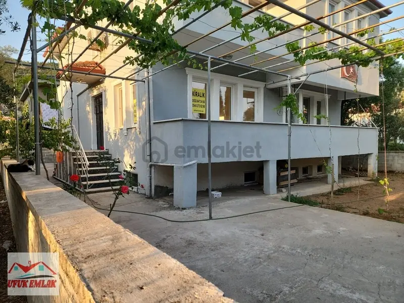 Düğerek'te Bahçeli, Ferah Kiralık Daire 3+1 - 4