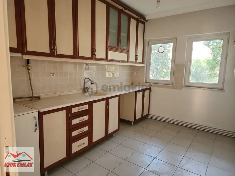 Düğerek'te Bahçeli, Ferah Kiralık Daire 3+1 - 34