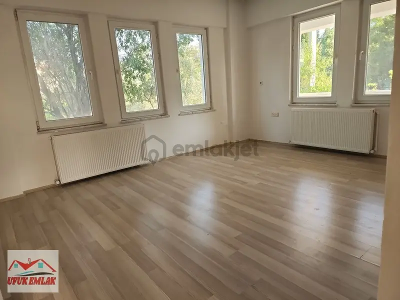 Düğerek'te Bahçeli, Ferah Kiralık Daire 3+1 - 15