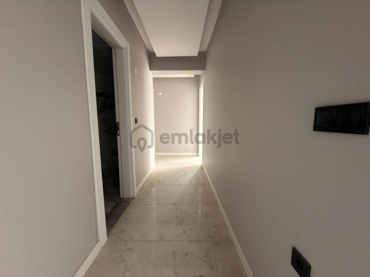 Kemalöz'de Lüks 3+1 Ara Kat - 15