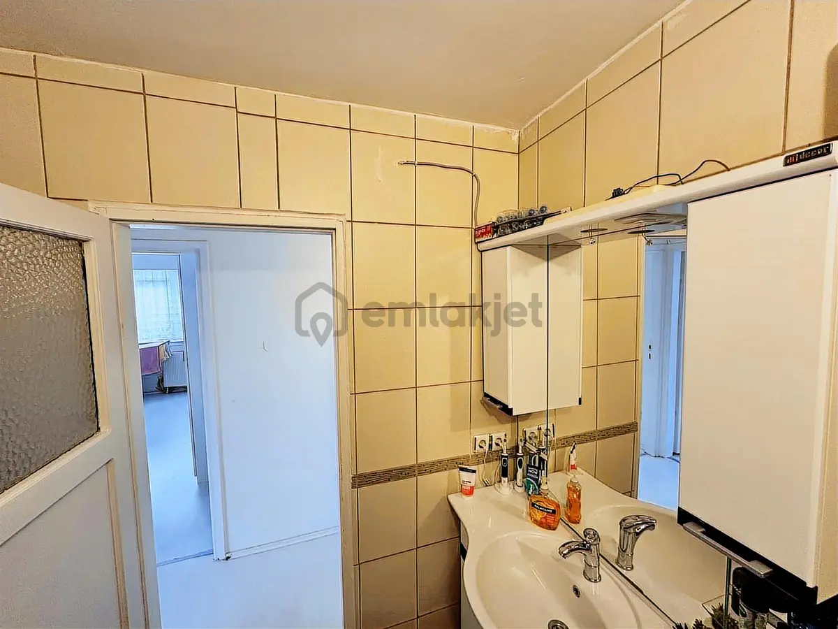 Bayraklı Adalet Mahallesi Deniz Manzaralı 2+1 - 23