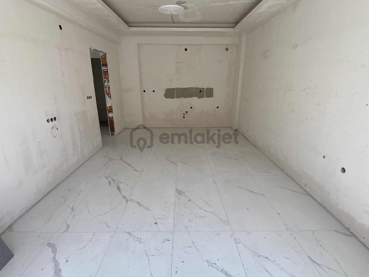 Karamürsel'de Arakat Yerden Isıtmalı 2+1 Sıfır Daire - 5