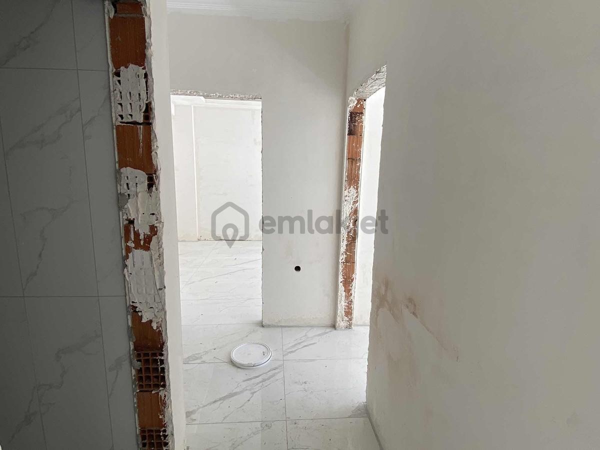 Karamürsel'de Arakat Yerden Isıtmalı 2+1 Sıfır Daire - 9