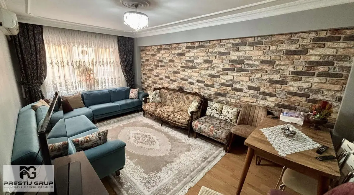 Prestij Grupta Ortabağlarda Caddenin Dibinde 3+1 12 Yıllık Daire