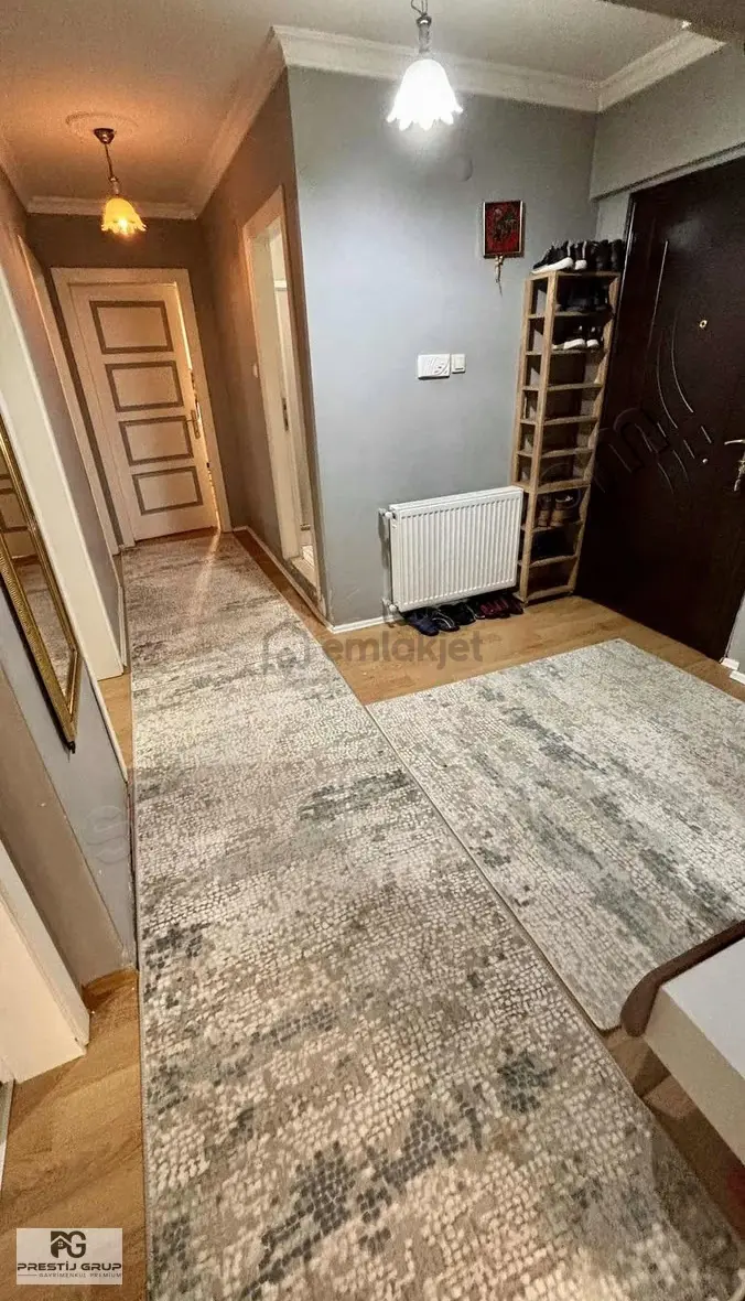 Prestij Grupta Ortabağlarda Caddenin Dibinde 3+1 12 Yıllık Daire - 2
