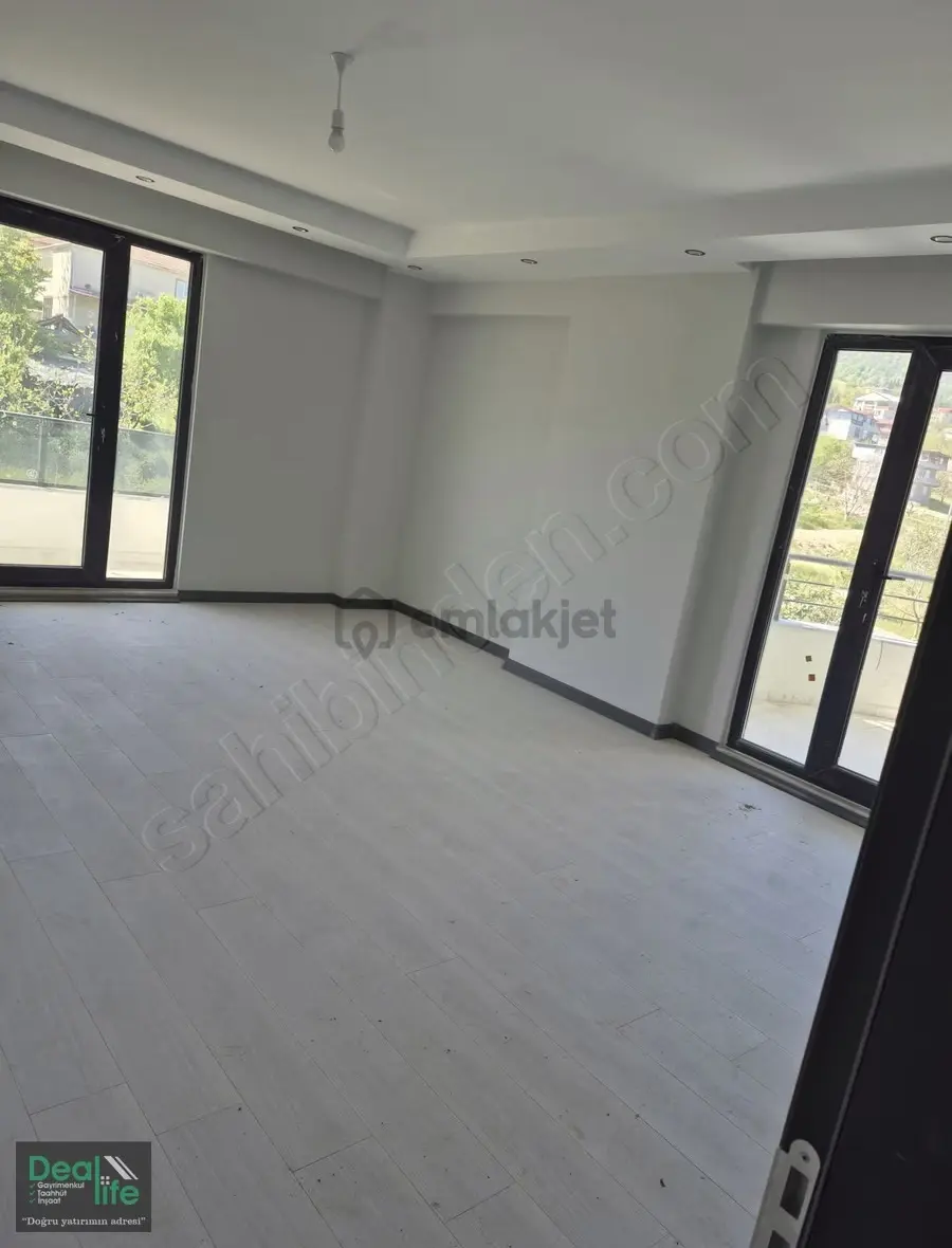 Deallife'dan Başiskele Yuvacıkta 4+1 Eğimsiz Dubleks - 14