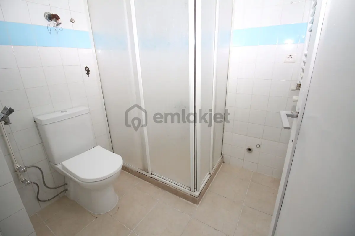 Polat Cad. Üzeri Asansörlü D.gazlı Otoparklı 2+1 - 22