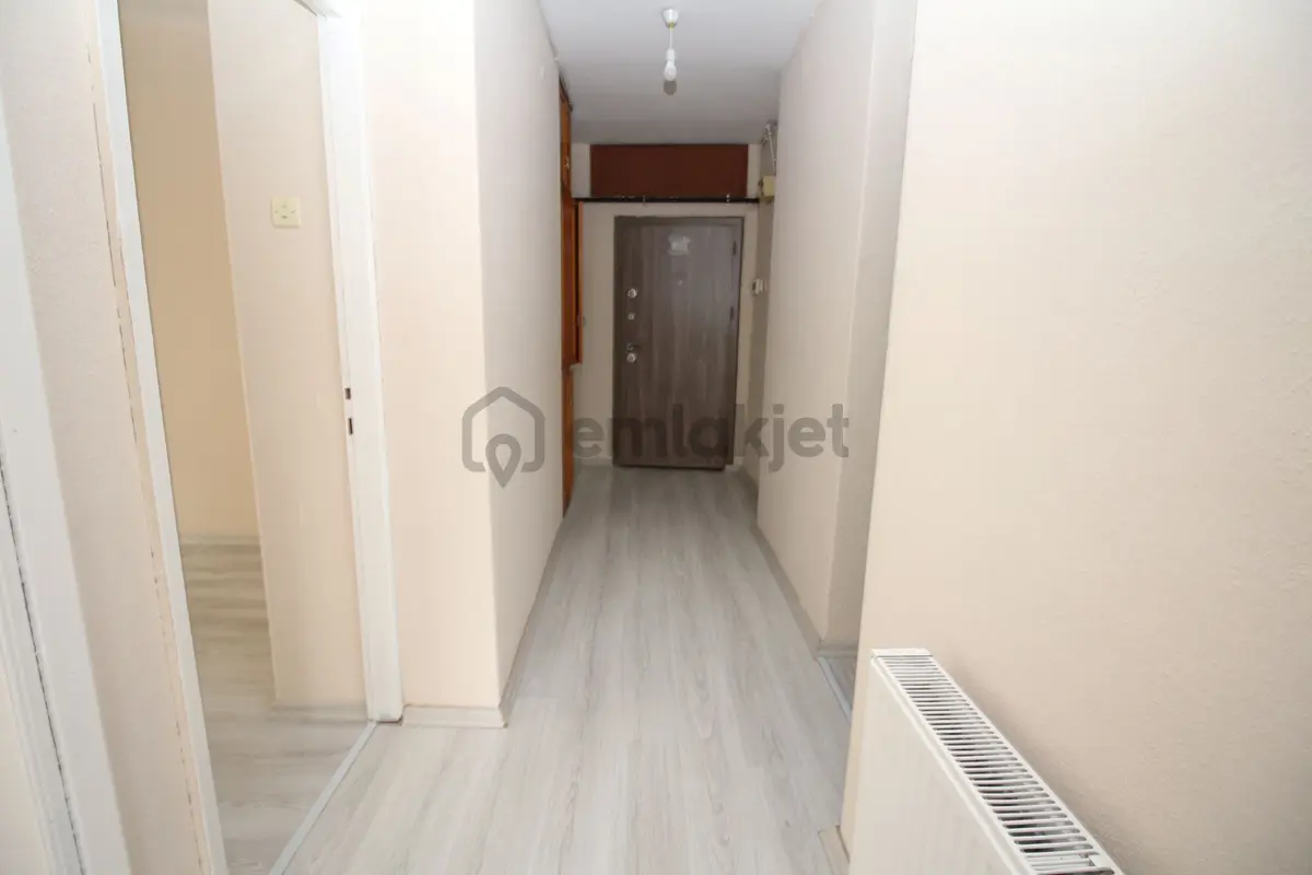 Polat Cad. Üzeri Asansörlü D.gazlı Otoparklı 2+1 - 19