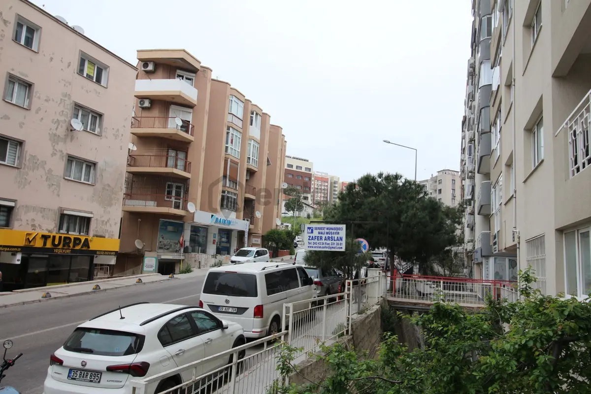 Polat Cad. Üzeri Asansörlü D.gazlı Otoparklı 2+1 - 14