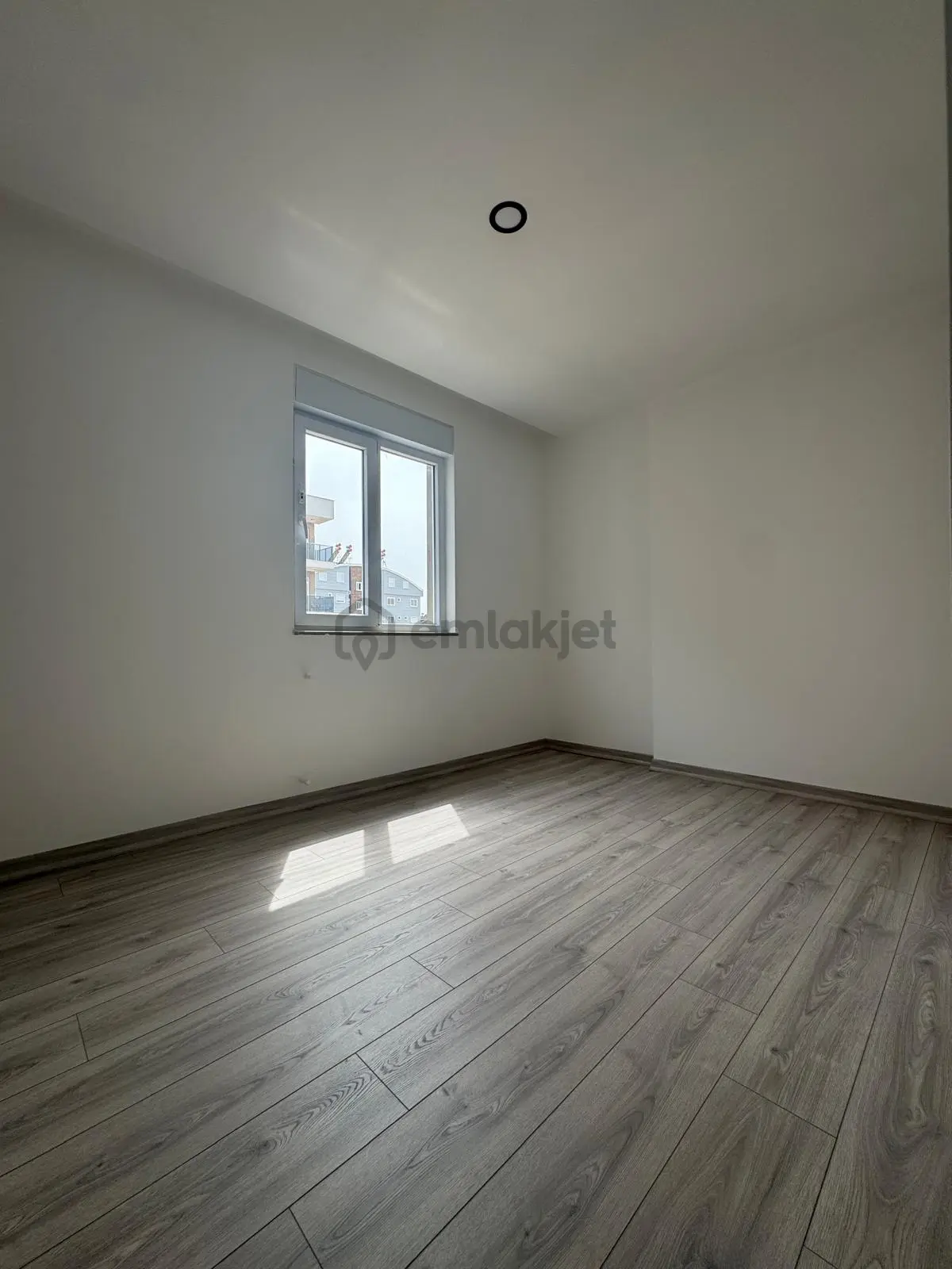 Ayanoğlu 'nda Site İçi Çift Balkonlu Arakat 3+1 - 30