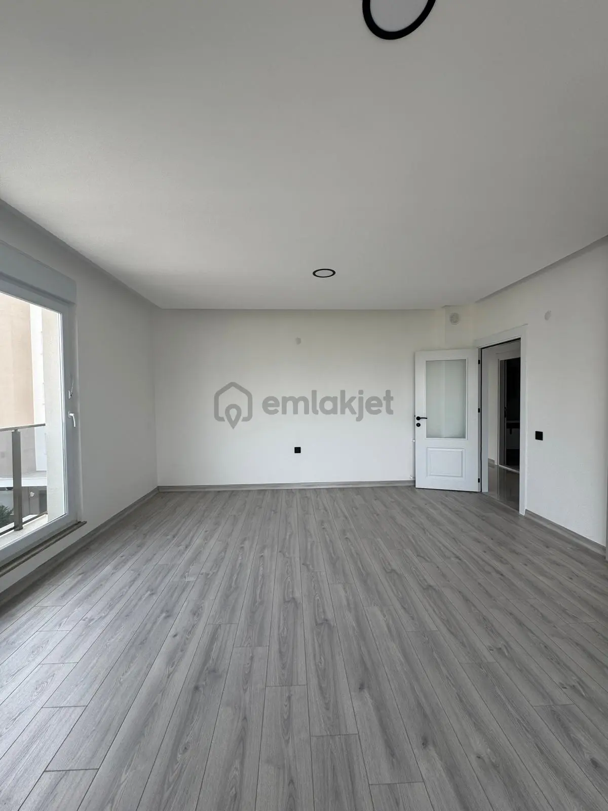 Ayanoğlu 'nda Site İçi Çift Balkonlu Arakat 3+1 - 12
