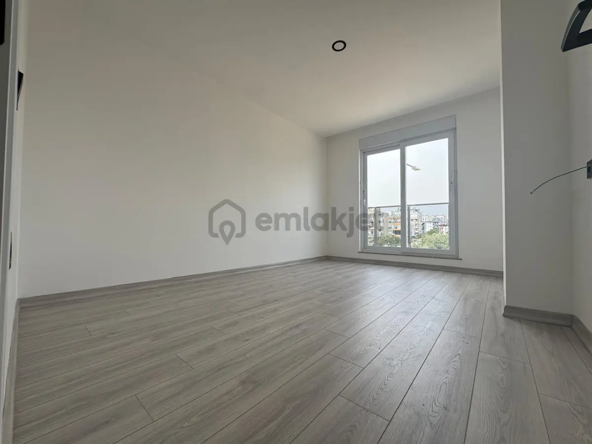 Ayanoğlu 'nda Site İçi Çift Balkonlu Arakat 3+1 - 21