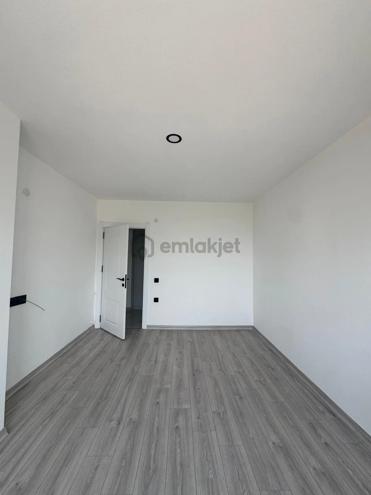 Ayanoğlu 'nda Site İçi Çift Balkonlu Arakat 3+1 - 19