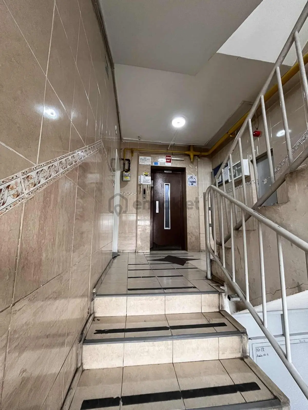 Karadeniz Caddesi Üzerinde Harika Ara Kat Daire - 34