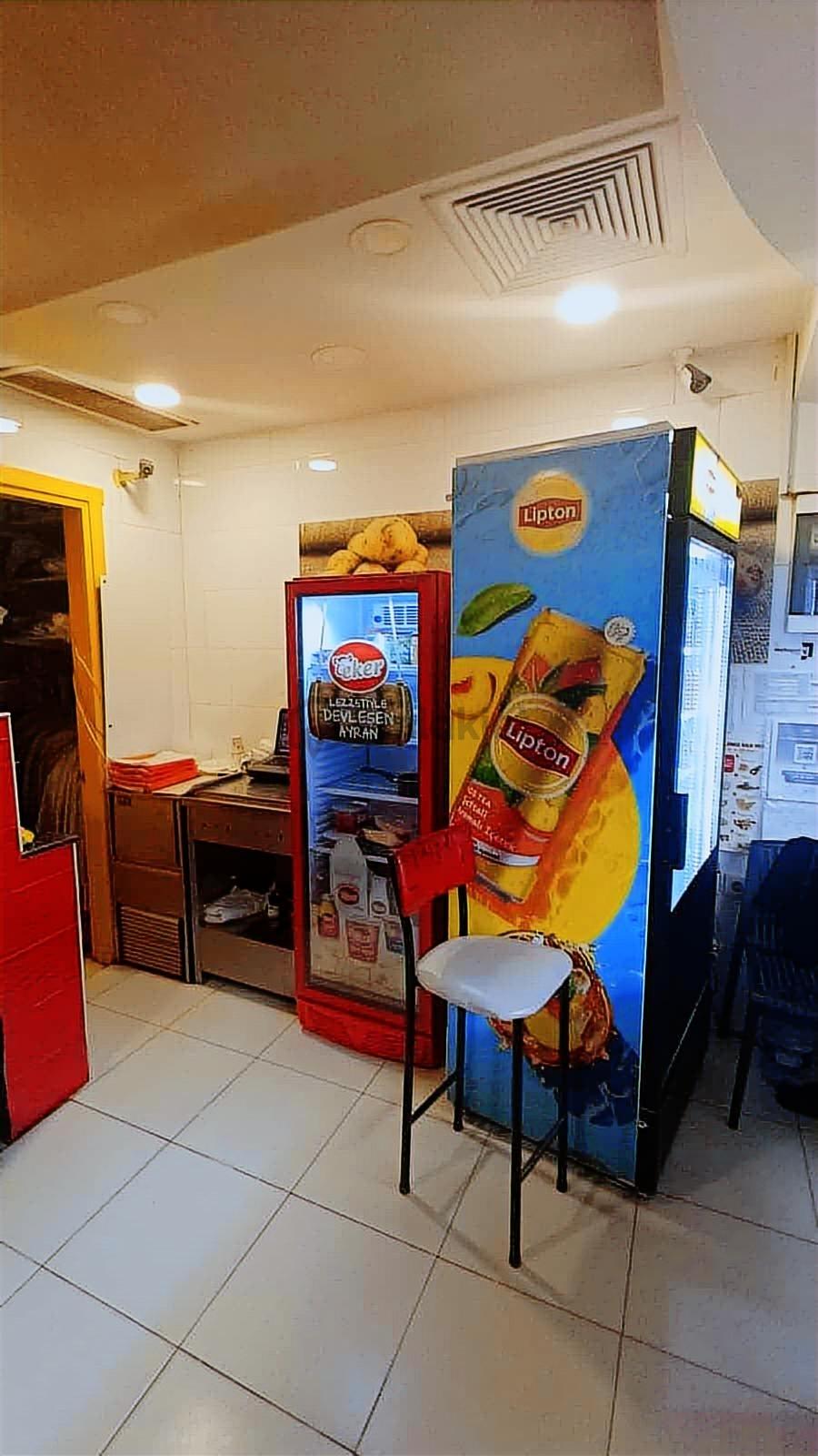 Avm İçerisinde Devren Kumpir,tost,sandviç Dükkanı - 13