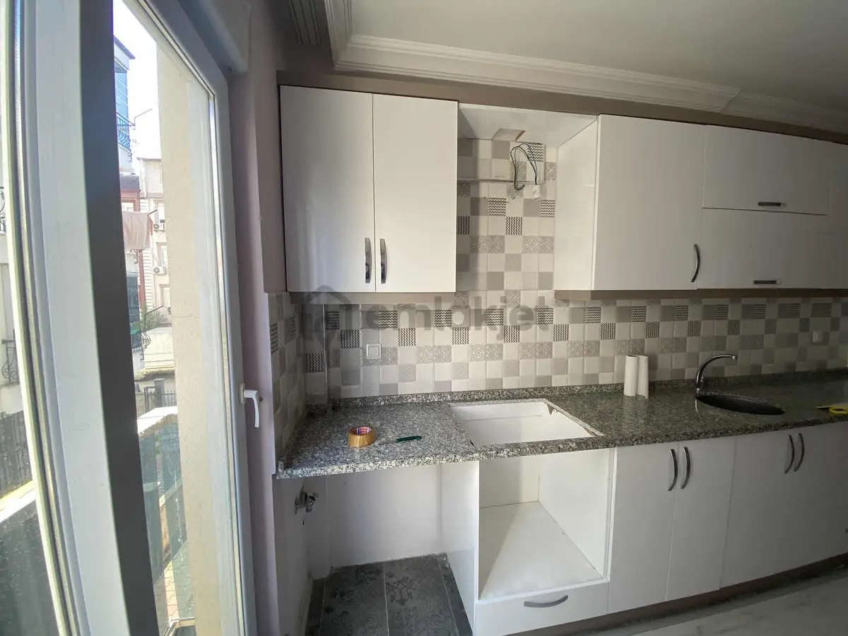 Konuksever'de Kiralık 2+1 Güneydoğu Cephe Ara Kat Asansörlü - 7