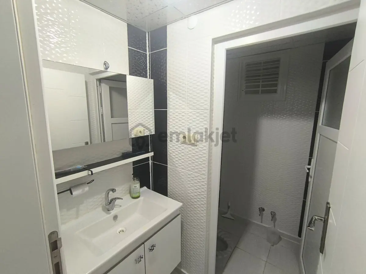 Adıyaman Malazgirt'te Satılık 4+1 Ferah Daire - 22
