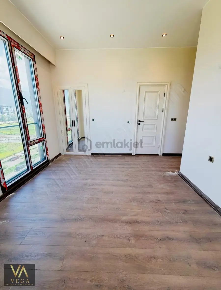 Vega'dan Güzelyurt'ta 3+1 Site İçierisinde Sıfır Daire - 2