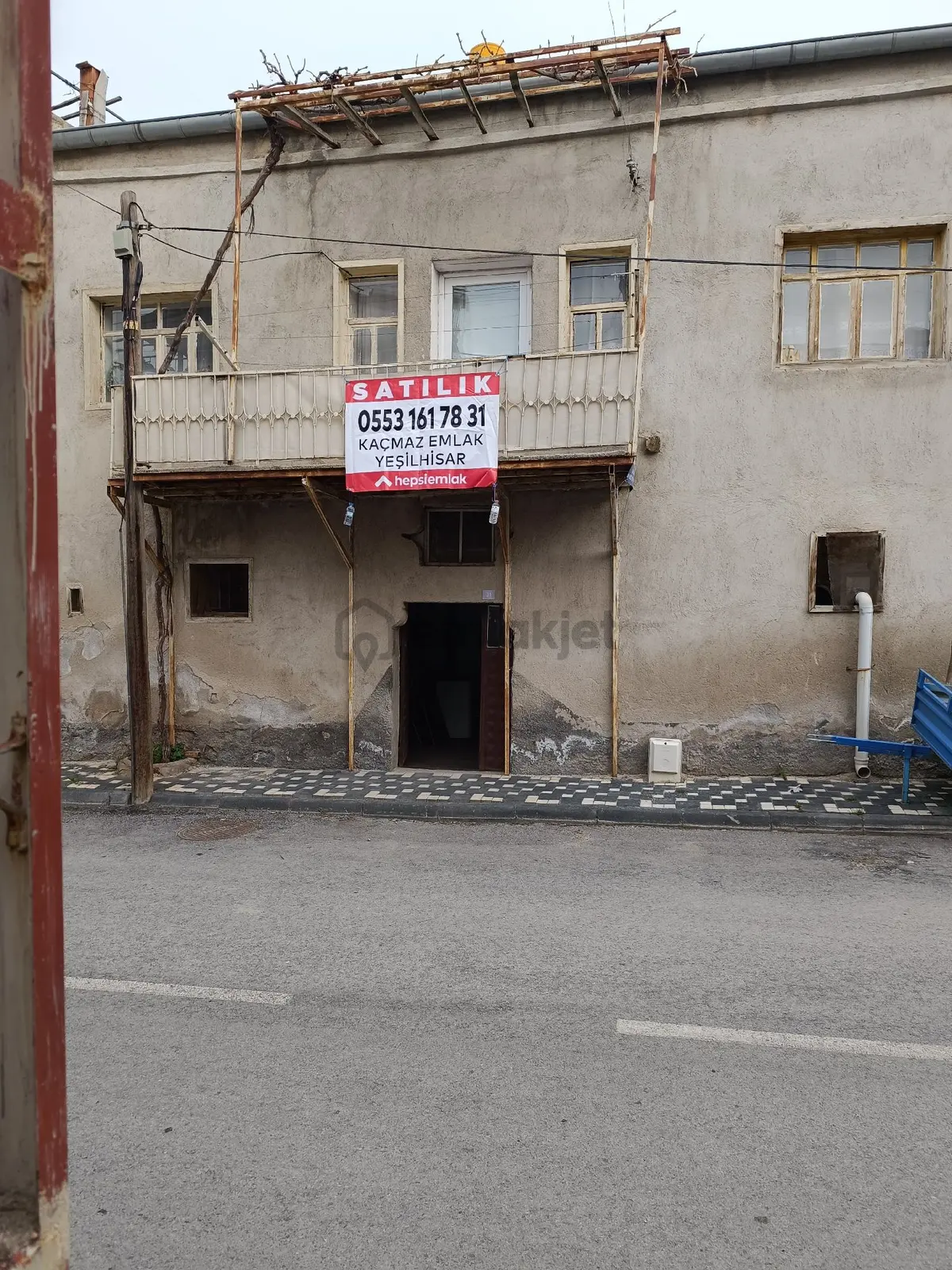 Kaçmaz Emlaktan Yeşilhisarda Satılık Müstakil Ev Merkezde