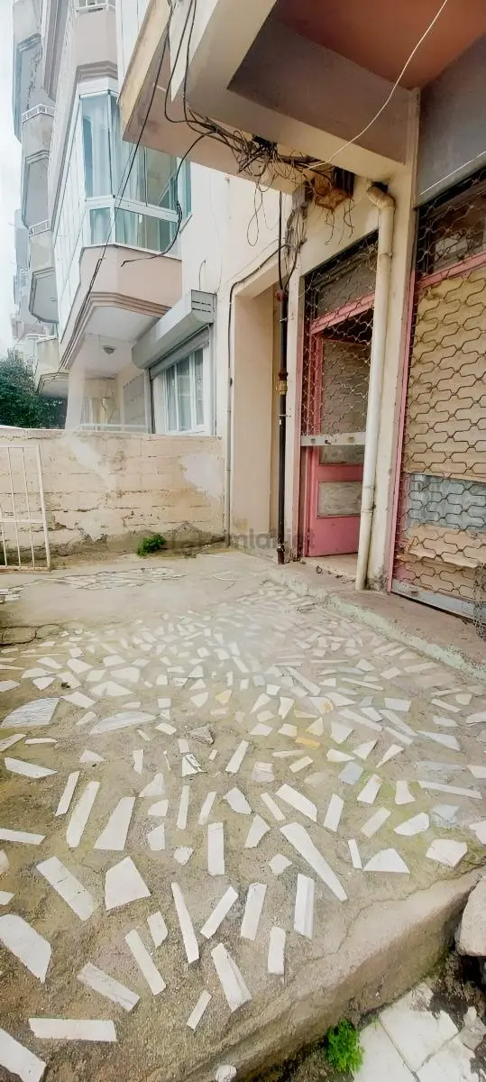 Buca Kaymakamlık Arkası Satılık Dükkan - 5