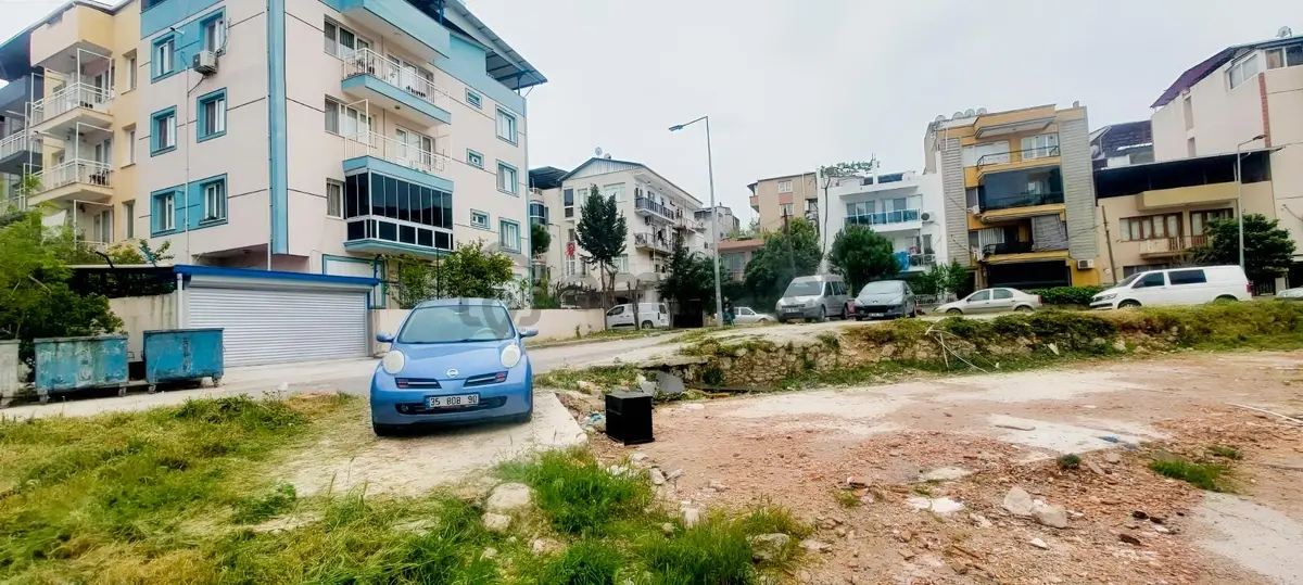 Buca Kaymakamlık Arkası Satılık Dükkan - 9