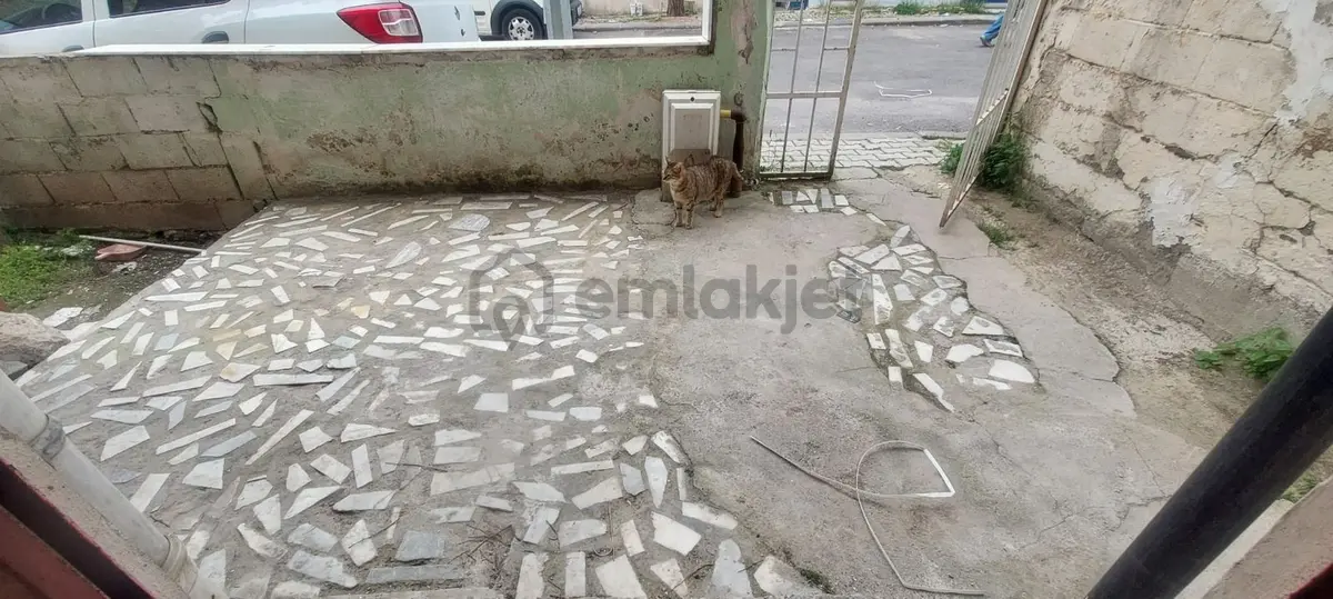 Buca Kaymakamlık Arkası Satılık Dükkan - 21