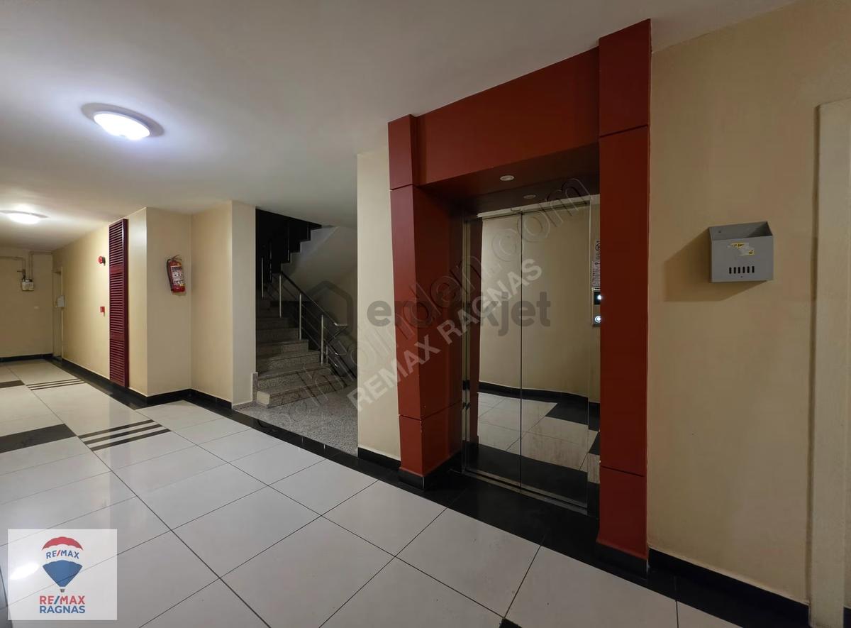 Dap Space Centerda Havuz Manzaralı Güneş Alan 2+1 - 19