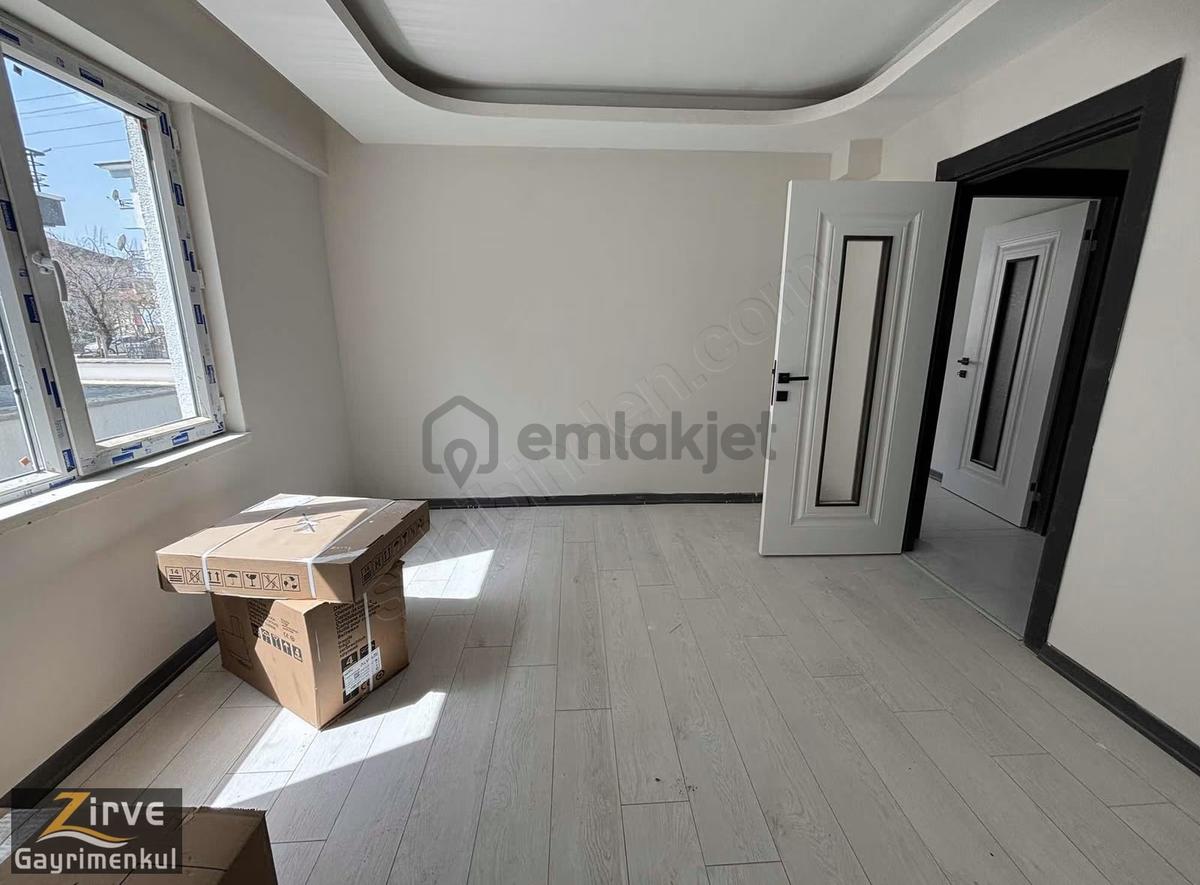 Zirveden Yeşiltepede 2+1 Güney Cephe Daire - 6