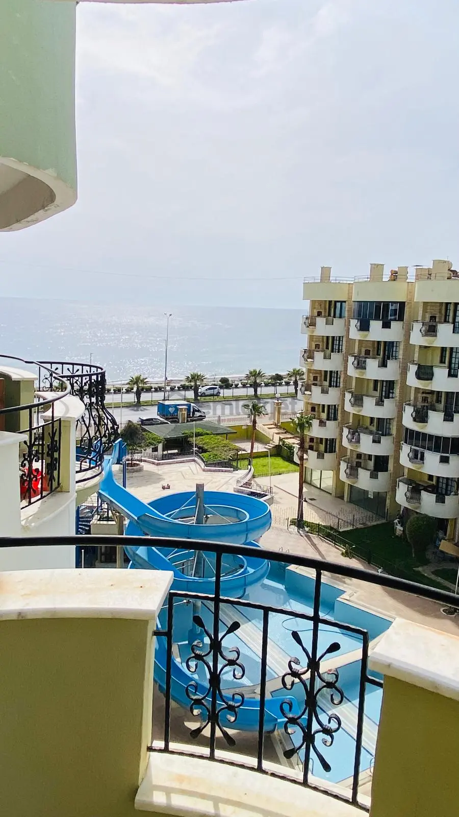 Alanya Mahmutlar’da Denize Sıfır 2+1 Satılık Daire - 33