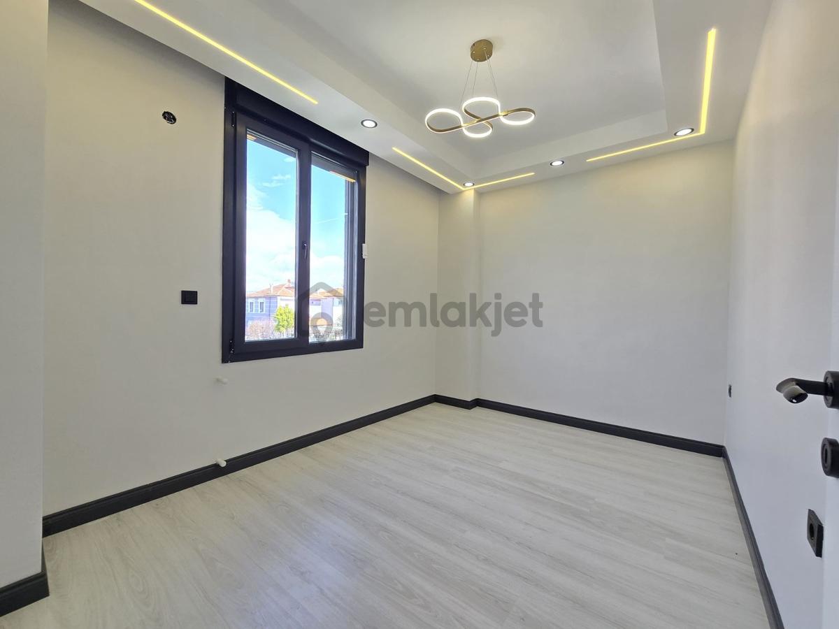 Ayvalık Altınova'da Satılık 2+1 Müstakil Villa - 12